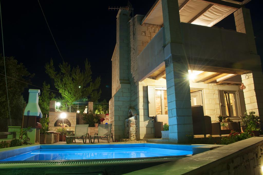 Pantanassa Villas Agia Marina Dış mekan fotoğraf