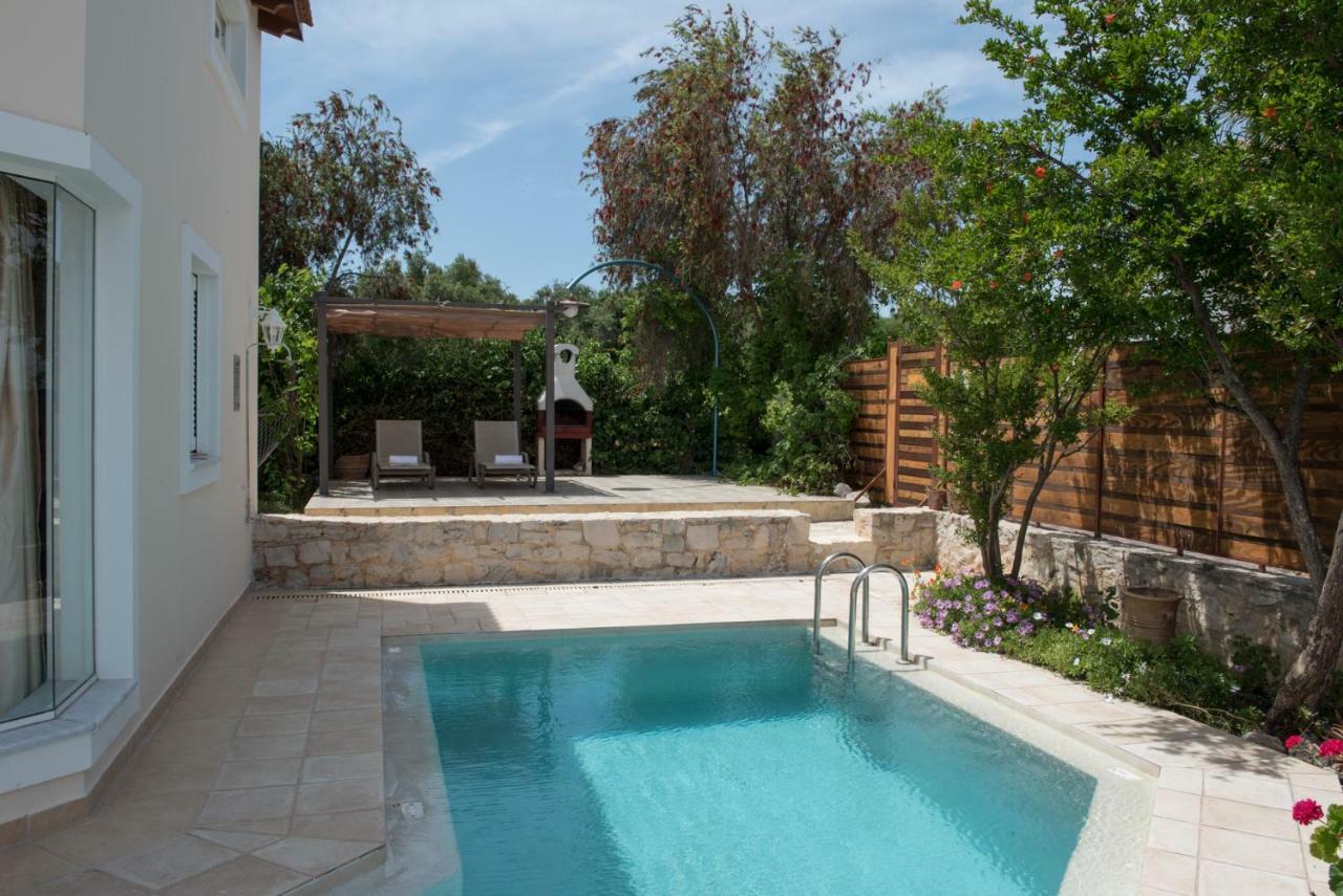 Pantanassa Villas Agia Marina Dış mekan fotoğraf