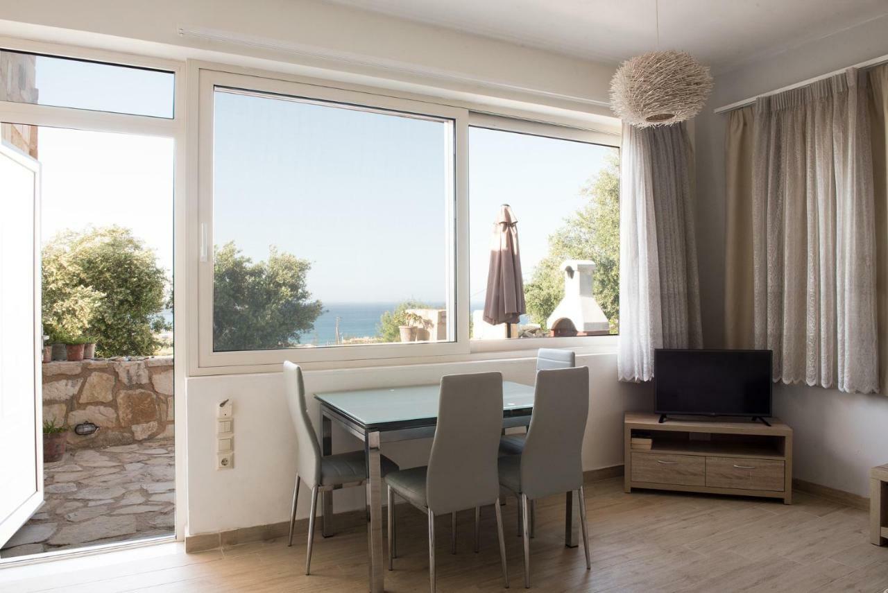 Pantanassa Villas Agia Marina Dış mekan fotoğraf